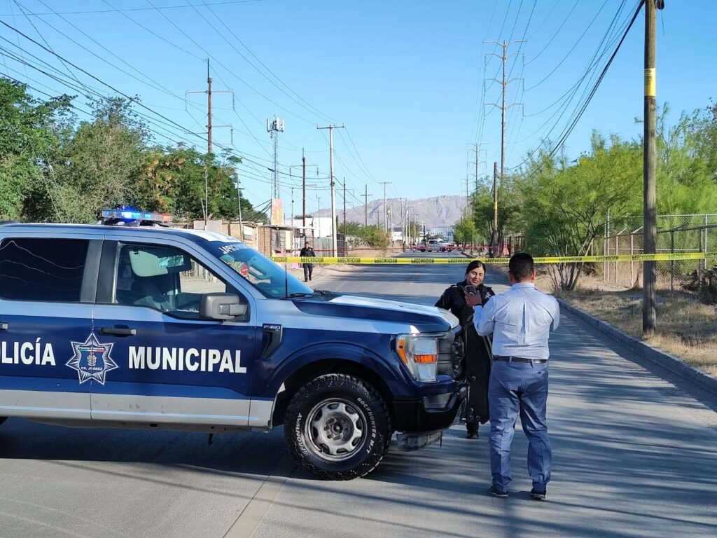 Encuentran a un hombre asesinado en la vía pública; presentó un disparo en la cabeza