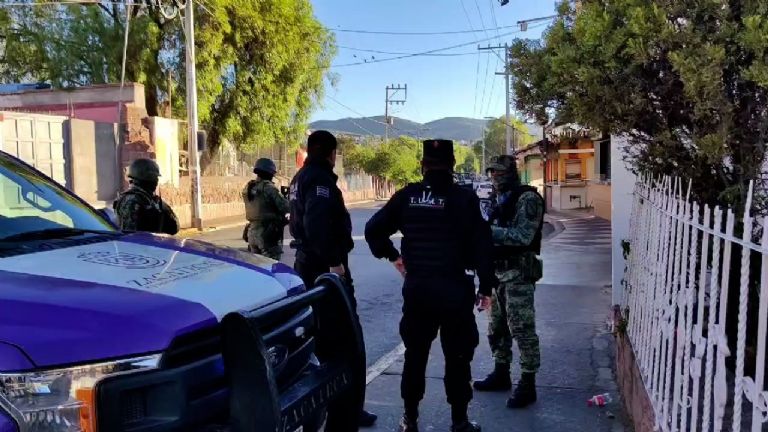Abandonan restos humanos frente a una primaria en Zacatecas