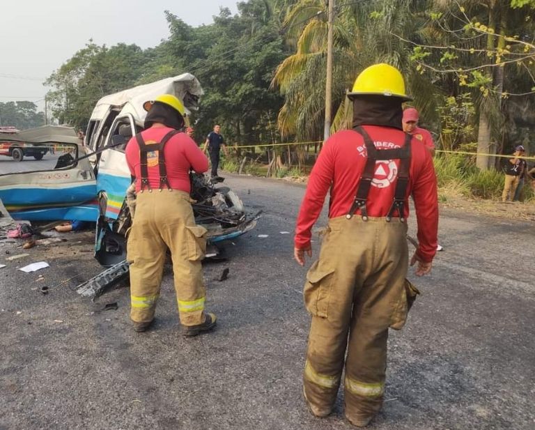 Accidente carretero deja 11 muertos en Tabasco