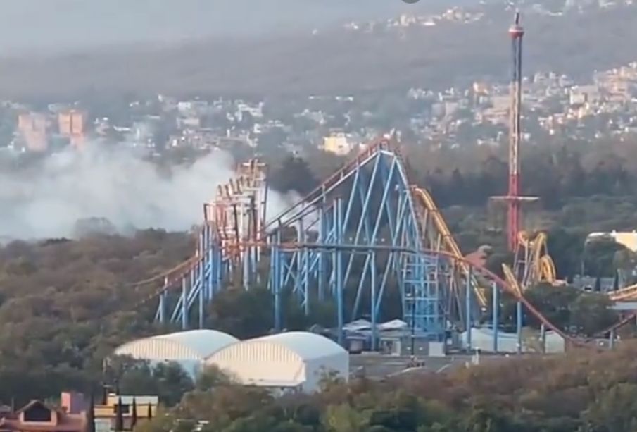 VIDEO: Controlan incendio en Bosque de Tlalpan, muy cerca de Six Flags