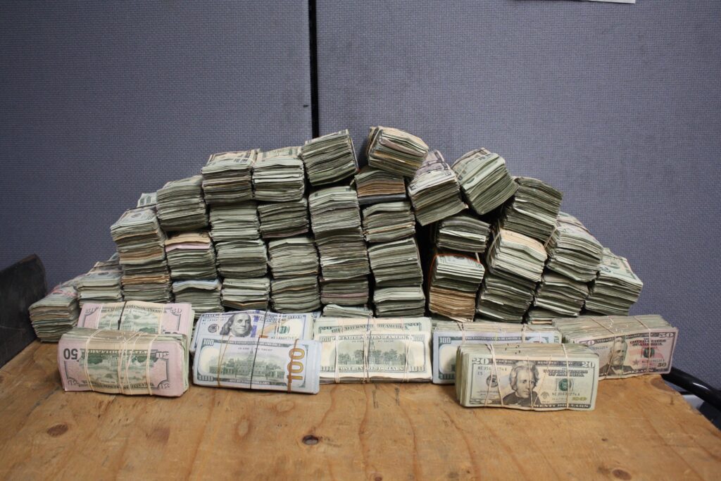 DEA incauta 18 mdd en efectivo a los cárteles de Sinaloa y Jalisco Nueva Generación