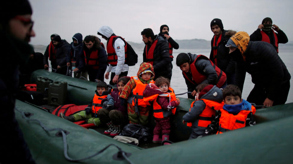 Más de 10 mil migrantes han llegado a Reino Unido a través del canal de la Mancha