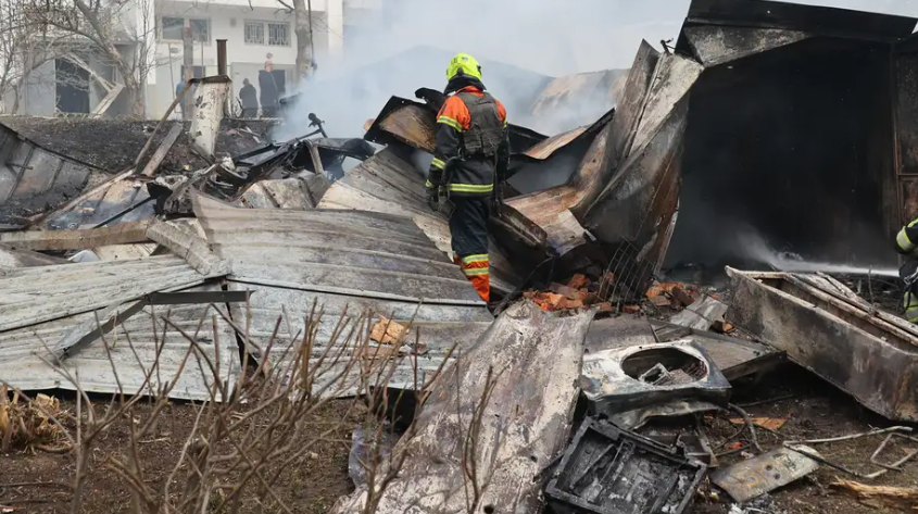 Dos muertos en Ucrania por disparos de cohetes rusos