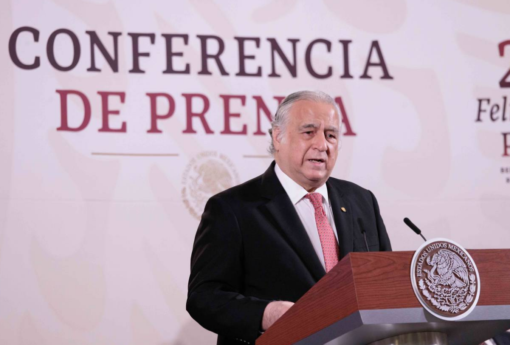 Diputados del PAN denuncian al secretario de Turismo por presunto “lavado” de dinero