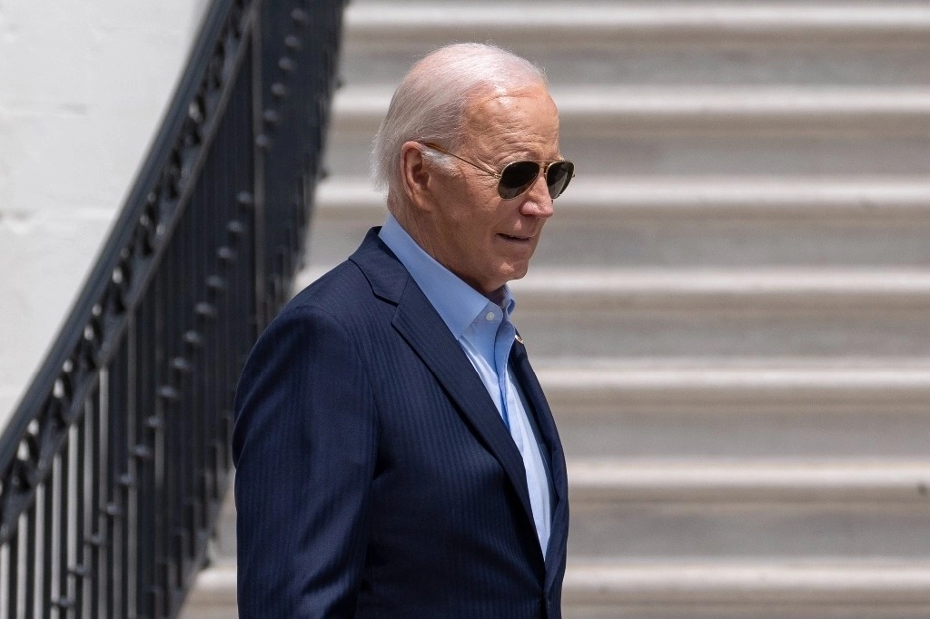 Biden apuesta por captar el voto de los jóvenes al reclasificar peligros de la marihuana