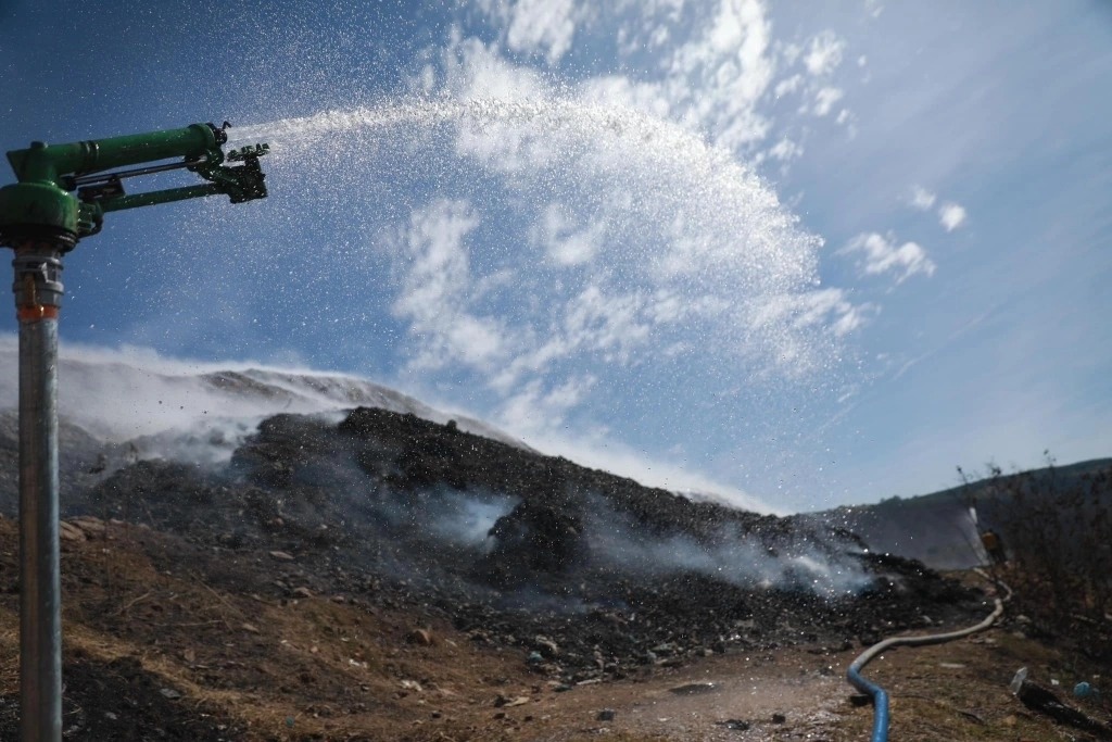 Suspenden clases presenciales en Tepic por incendio en vertedero