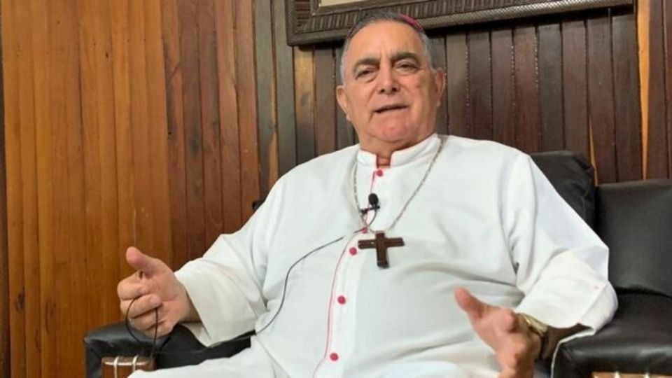Obispo Salvador Rangel cambia de abogado tras señalamientos de drogas y «huida» a motel