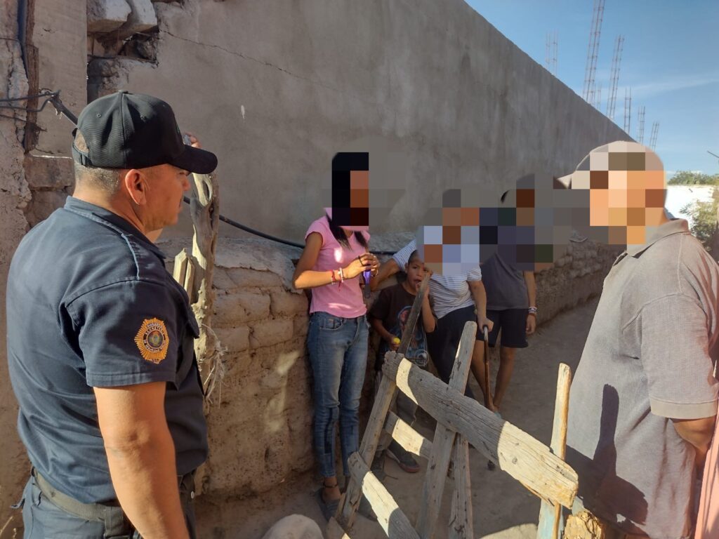 Movilización policiaca por desaparición de hermanitas