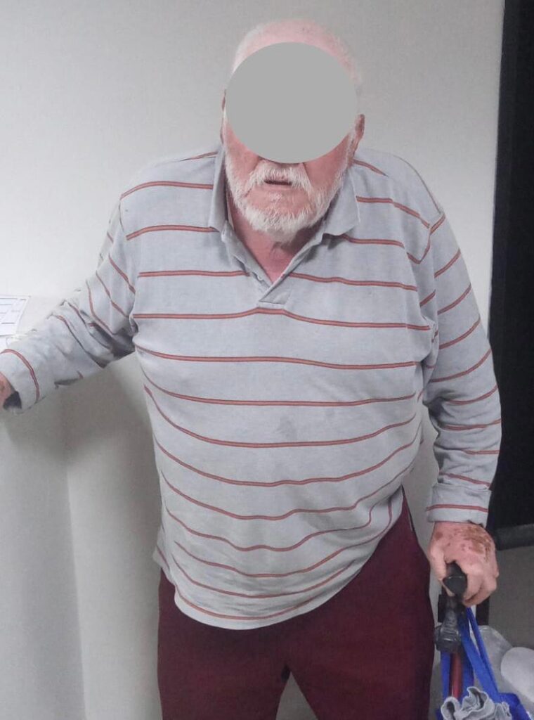 Abuelo de 72 años detenido por presunto puchador