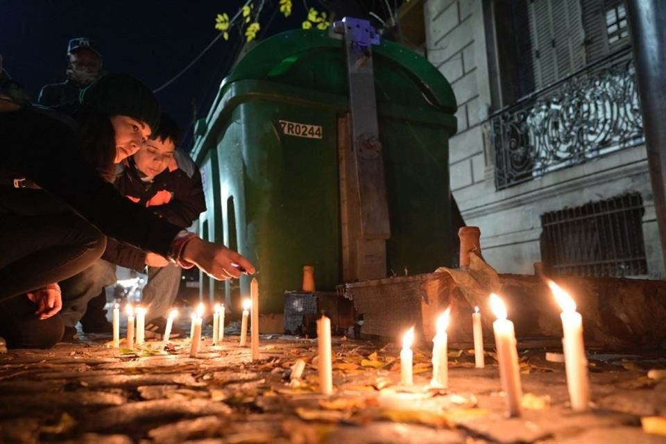 Suman 3 mujeres muertas por ataque con bomba molotov en habitación de hotel en Buenos Aires