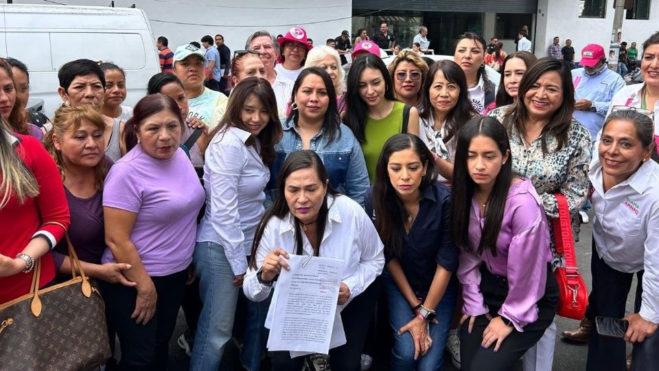 Denuncian a Ernestina Godoy ante la FGJ por omisión en caso de feminicida serial