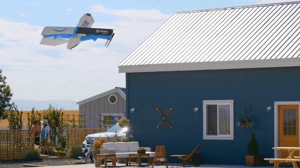 Reguladores de EU autorizan a Amazon ampliar su programa de entregas con drones