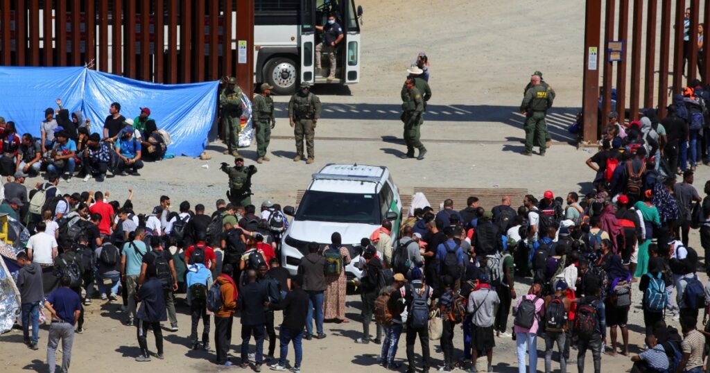 AMLO negocia acuerdo con EU para que haya deportaciones directas