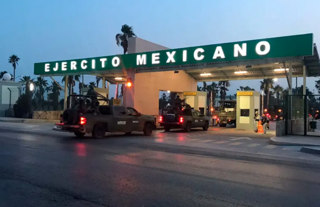 La Sedena arresta a 69 personas en Nuevo León y decomisa armas, drogas, dinero y un laboratorio clandestino