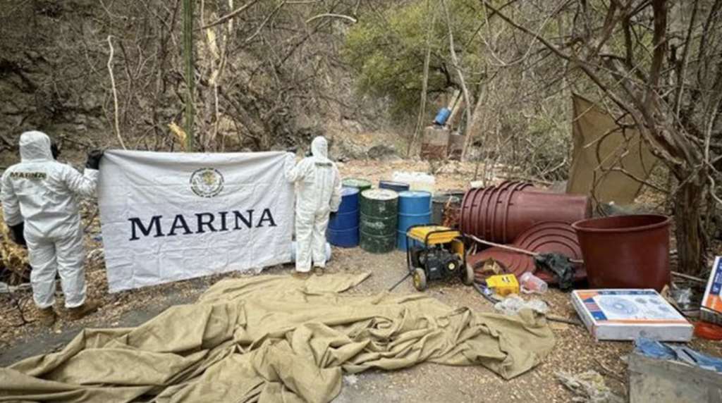 La Marina desmantela tres laboratorios ilegales en Sinaloa: aseguran toneladas de droga