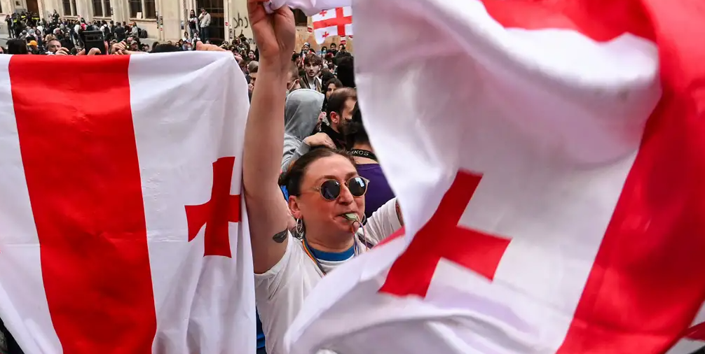Entra en vigor la ley de «influencia extranjera» en Georgia