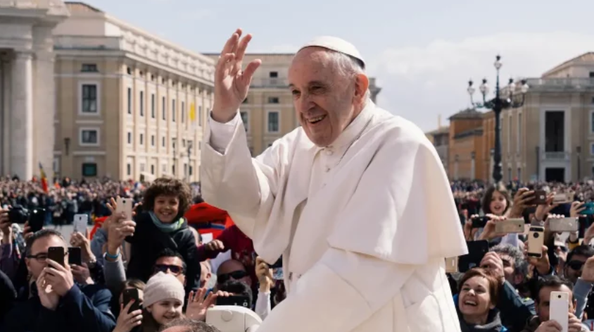 Papa Francisco critica la ‘libertad mala’ que permite la explotación de personas de bajos recursos