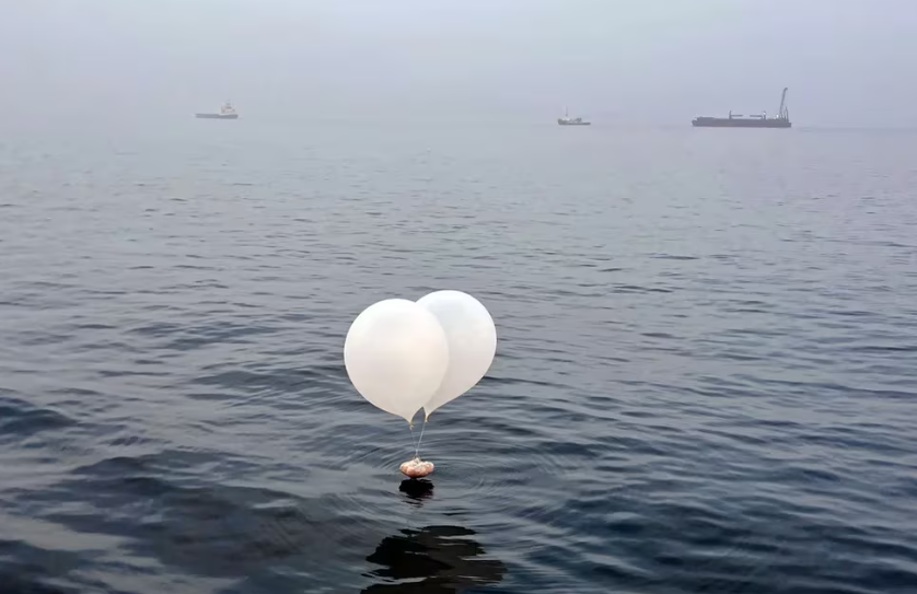 Corea del Norte continúa enviando globos con basura hacia Corea del Sur