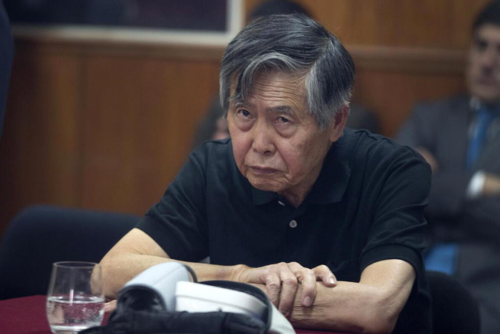 Chile amplía por tercera vez extradición de Alberto Fujimori