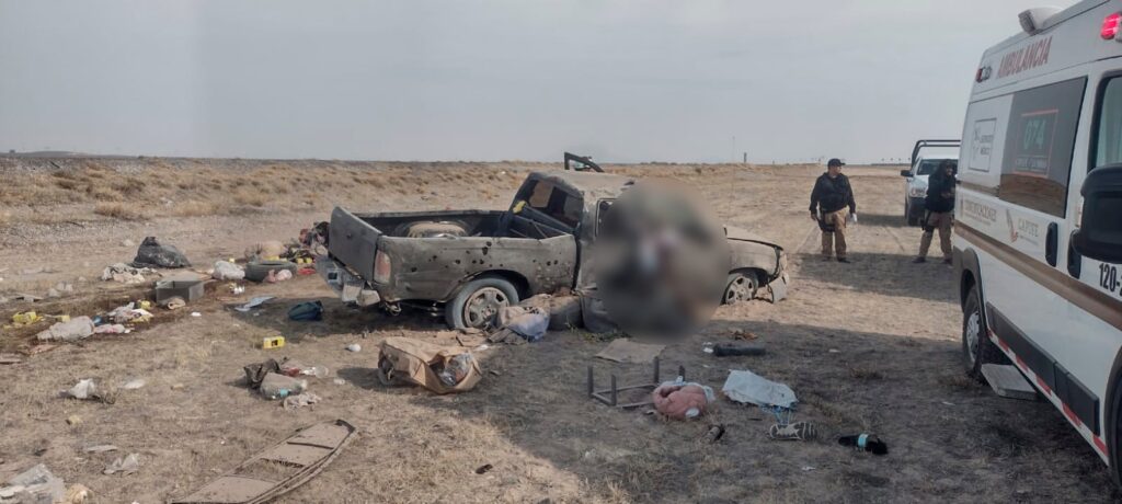 Volcadura de paisanos dejó a uno muerto y dos heridos (video)
