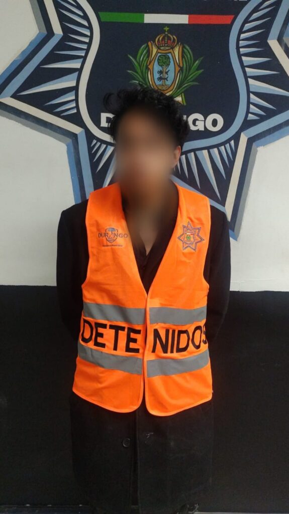 Presentó como prueba video del que allanó su casa