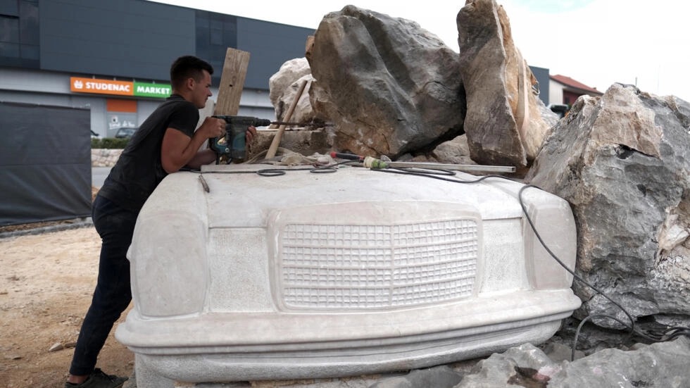 Pueblo croata erige un monumento a Mercedes para honrar a sus emigrantes