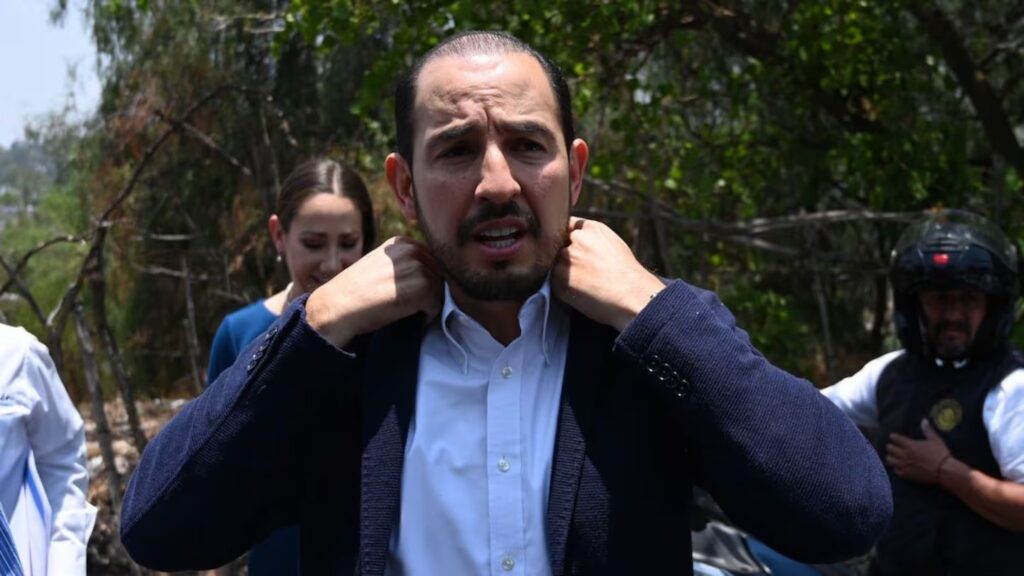 «Cambias o te vas», exigen exgobernadores panistas a Marko Cortés