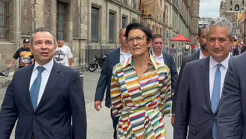 Jane Fraser, directora global de Citigroup, se reúne con el secretario de Hacienda