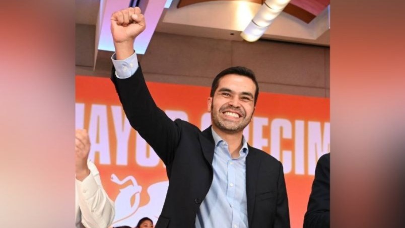 Máynez reaparece en sesión del Consejo Nacional de Movimiento Ciudadano