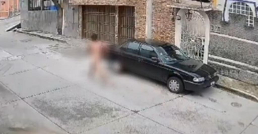 Ladrón, sorprendido por los vecinos, huye desnudo y aterrado