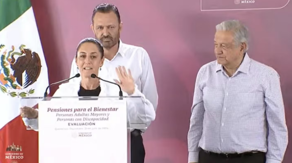 AMLO y Claudia Sheinbaum piden respeto tras el abucheo al gobernador de Querétaro