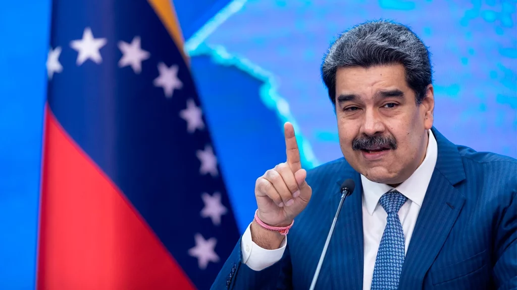 Nicolás Maduro amenaza con ‘baño de sangre’ si no gana elecciones presidenciales