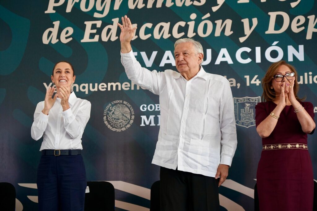 AMLO señala que los opositores siguen aturdidos tras derrota del 2 de junio