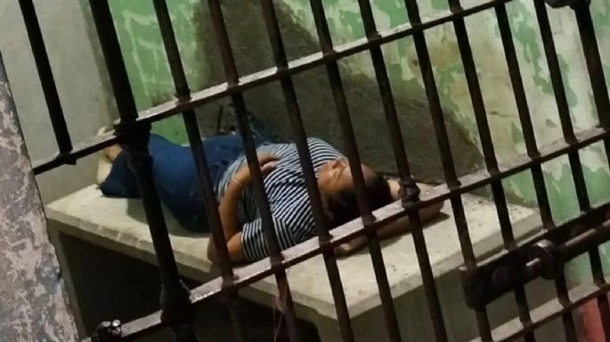 Pobladores encarcelan a alcaldesa en Oaxaca por presunto enriquecimiento ilícito