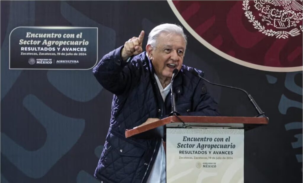 «¡Al carajo! México no quiere más pobreza ni humillación», AMLO a los conservadores