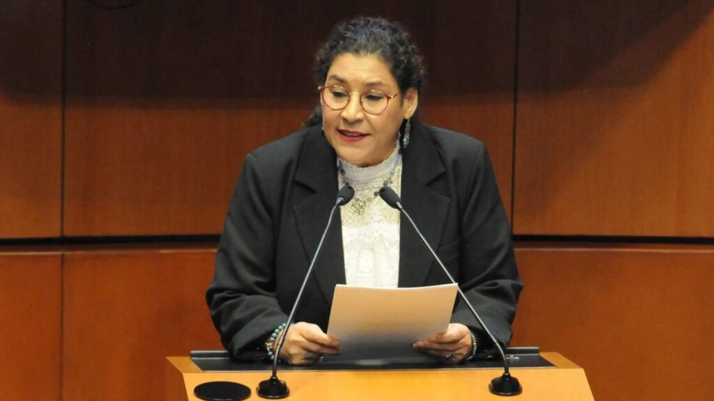 Lenia Batres afirma que el cargo de juez no es un título nobiliario, sino un servicio público