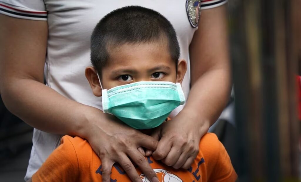 Bebés y menores de 1 a 4 años presentan comportamiento más grave por COVID-19