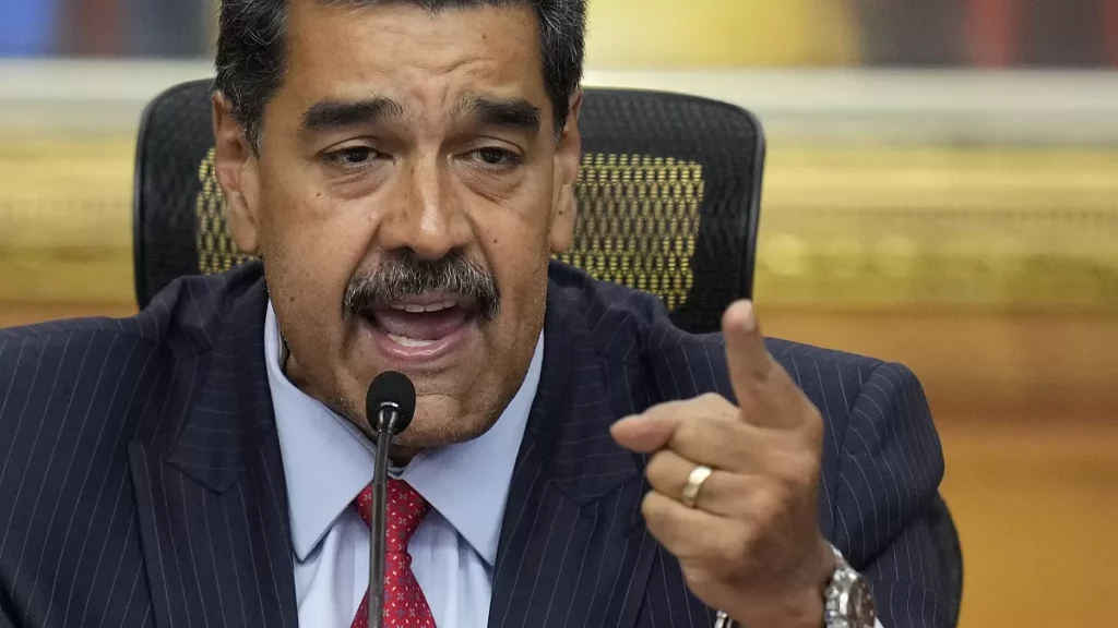 Maduro denuncia ataques de ‘bots’ informáticos desde México, España y Argentina