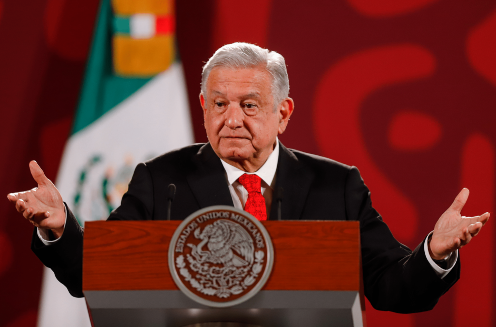 AMLO rendirá homenaje a migrantes que viven en EE.UU.