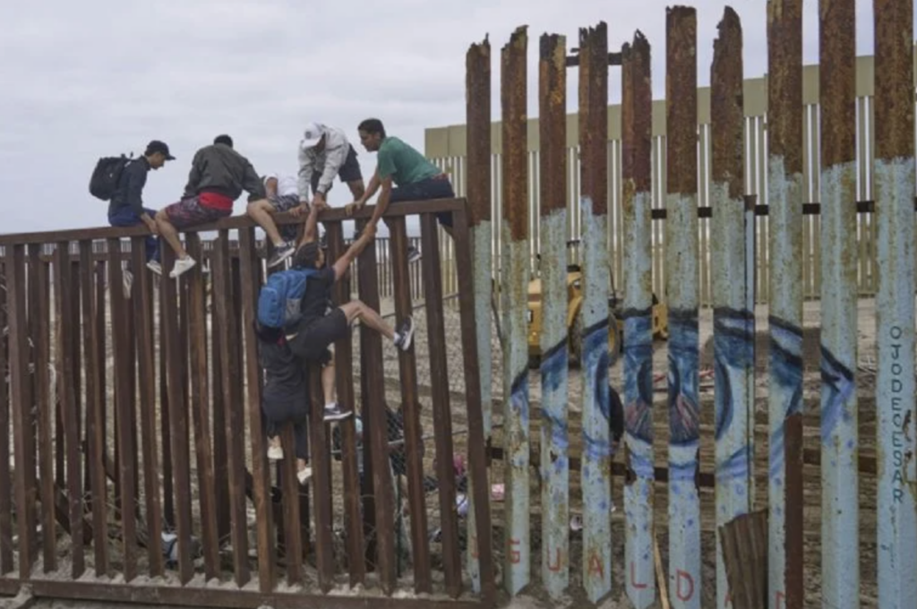 El INM ha recuperado 34 cuerpos de migrantes fallecidos y ha salvado a 450 personas en lo que va del año