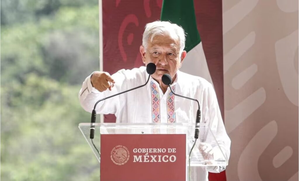 AMLO pide a “gente mayor” hablar con los jóvenes para disminuir violencia en Chiapas