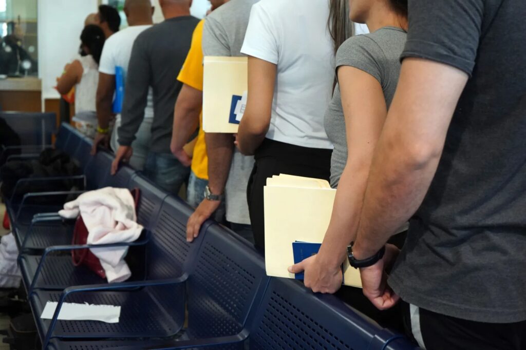 EU suspende adjudicación de permisos humanitarios para Cuba, Haití, Nicaragua y Venezuela