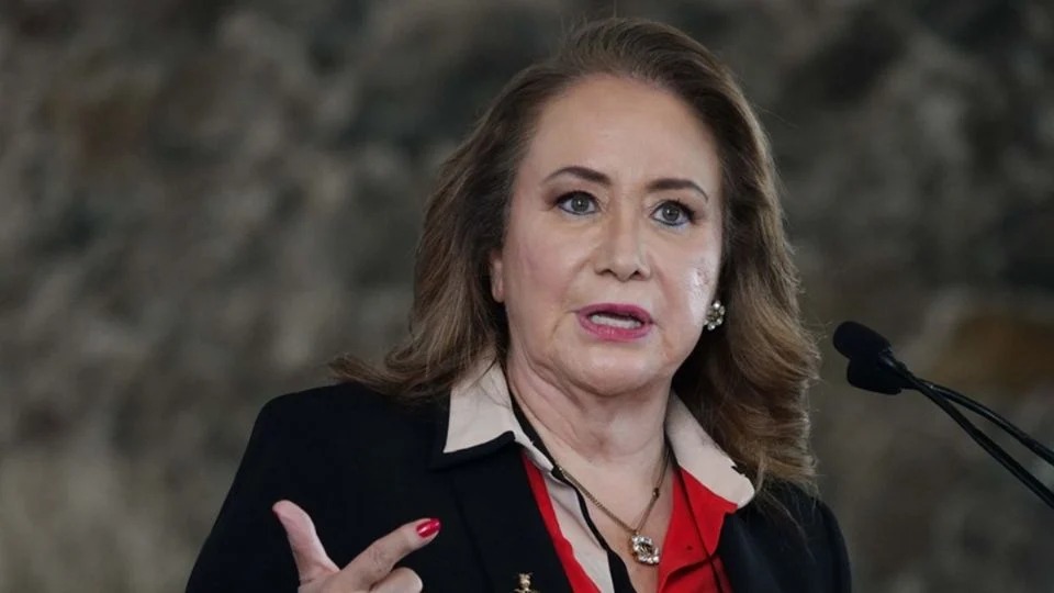 TFJA determina que UNAM no puede retirar título a Yasmín Esquivel