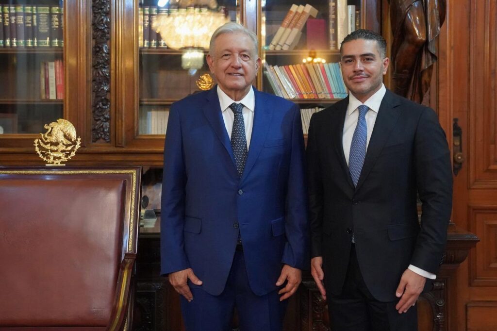 Omar García Harfuch se reúne con AMLO en Palacio Nacional
