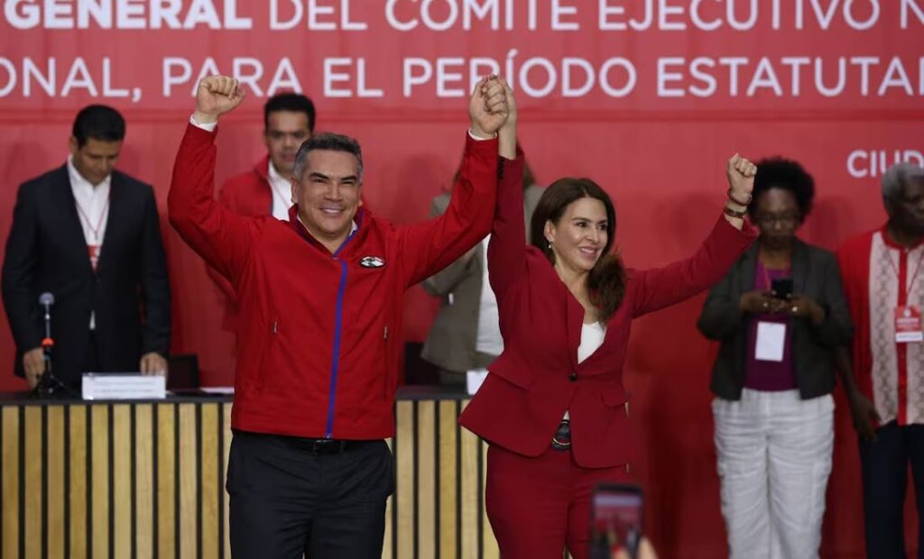 Expresidentes del PRI denuncian “farsa” en reelección de Alito Moreno