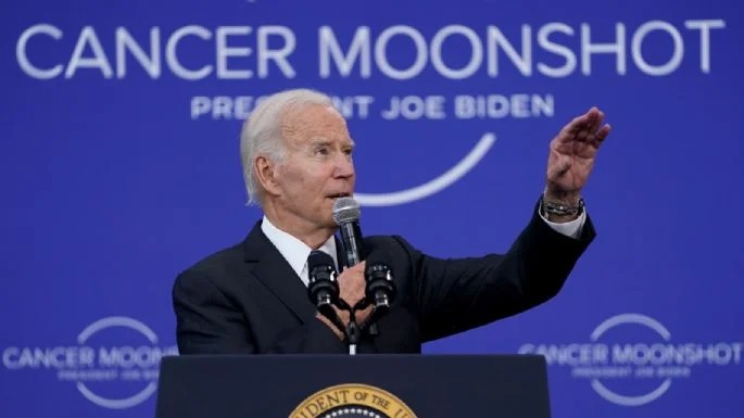Biden anuncia plan para reducir las muertes por cáncer