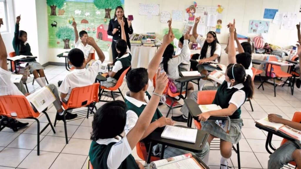 Programas sociales garantizan la educación de más de 23 millones de estudiantes