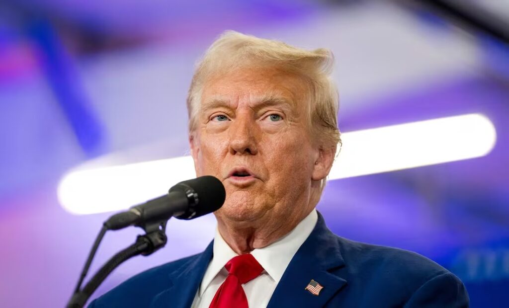 Trump intenta trasladar su caso penal de Nueva York a tribunal federal antes de su sentencia