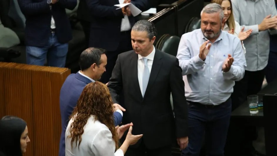 Aspirantes a fiscal de NL afines a Adrián de la Garza quedan fuera del proceso