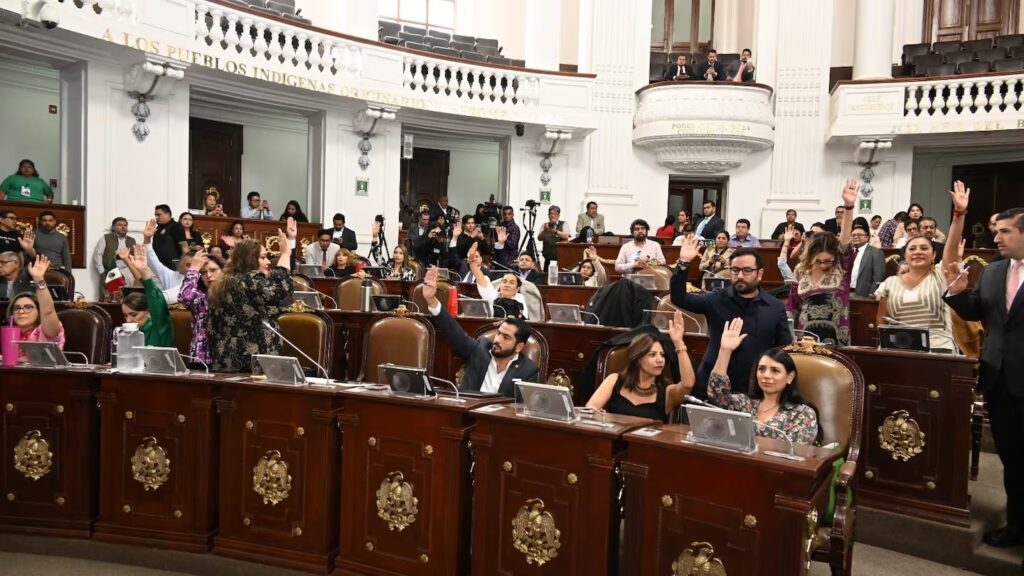 Congreso de CDMX pide juicio político contra jueces que impidieron discusión de Reforma Judicial